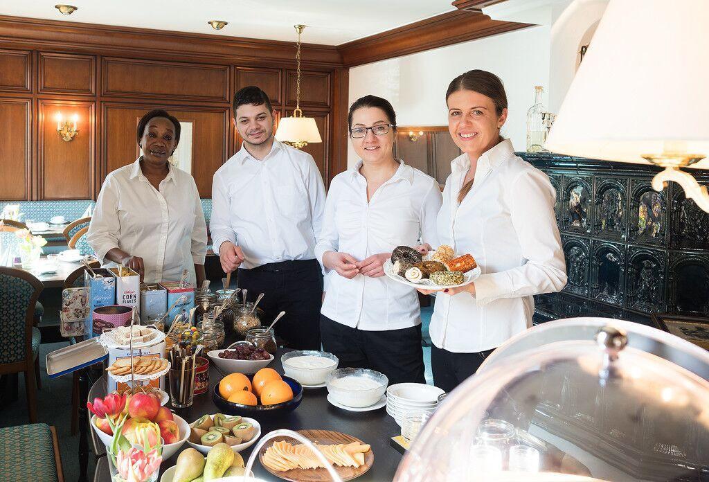 Hotel Restaurant Krehl'S Linde Stuttgart Buitenkant foto